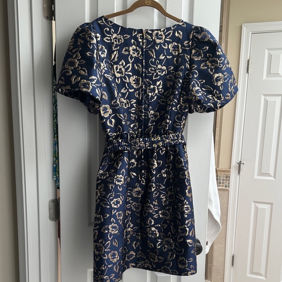 Lilly Pulitzer Navy Blue and Gold Floral Dress - Picture 4 of 10